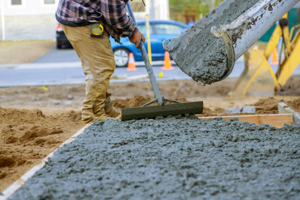 Best Concrete Pool Decks in Reedley, CA